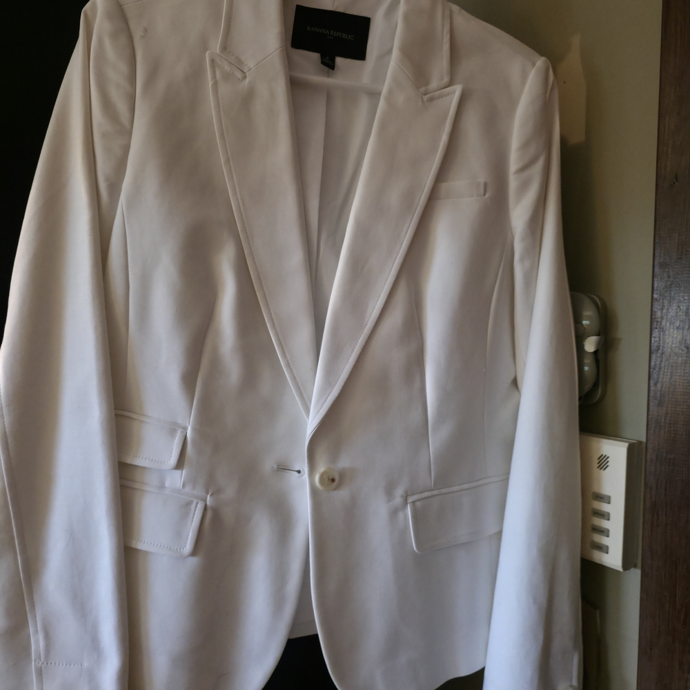 Banana Republic Elegant White Blazer